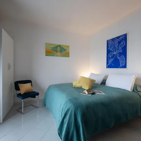Casa Sea La Vie * פראינו